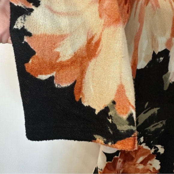 Mai Soli Women’s Long Sleeve Black Floral V-Neck Sweater Tunic GUC - Picture 5 of 6